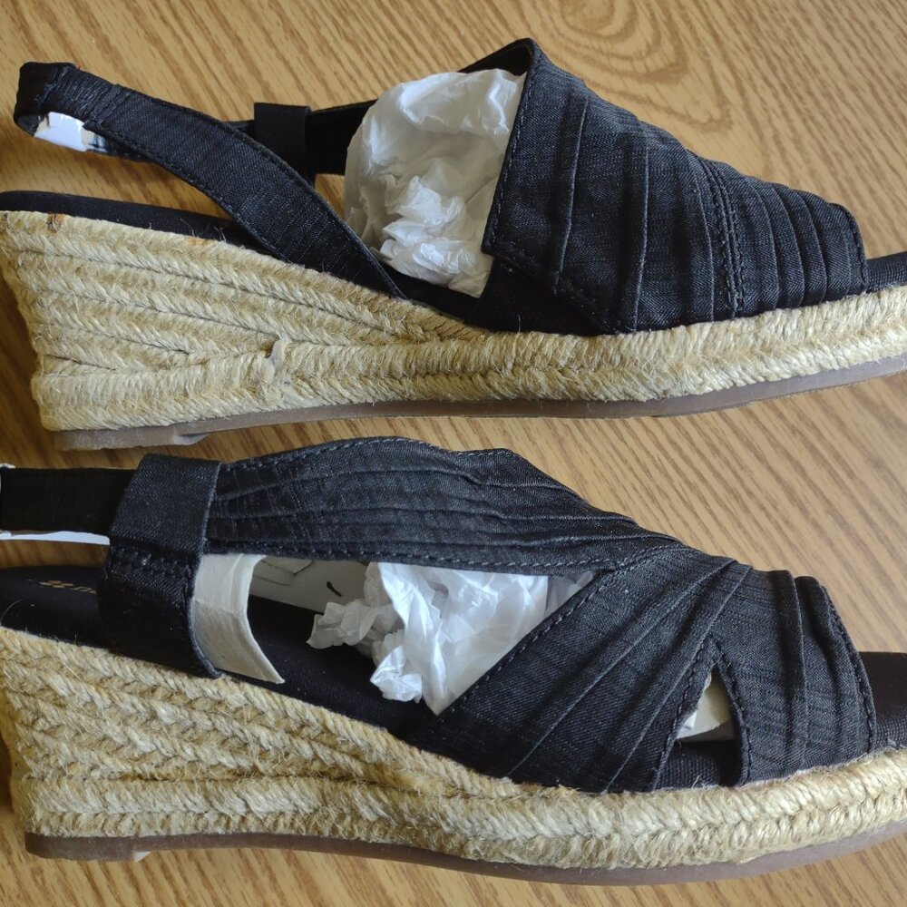 Naturalizer 'Banna' - espadrille low wedge peep toe sandals - NEW - size 8.5